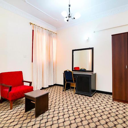 Oyo 124 Al Salam Palace Hotel マナーマ エクステリア 写真