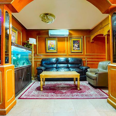 Oyo 124 Al Salam Palace Hotel マナーマ エクステリア 写真