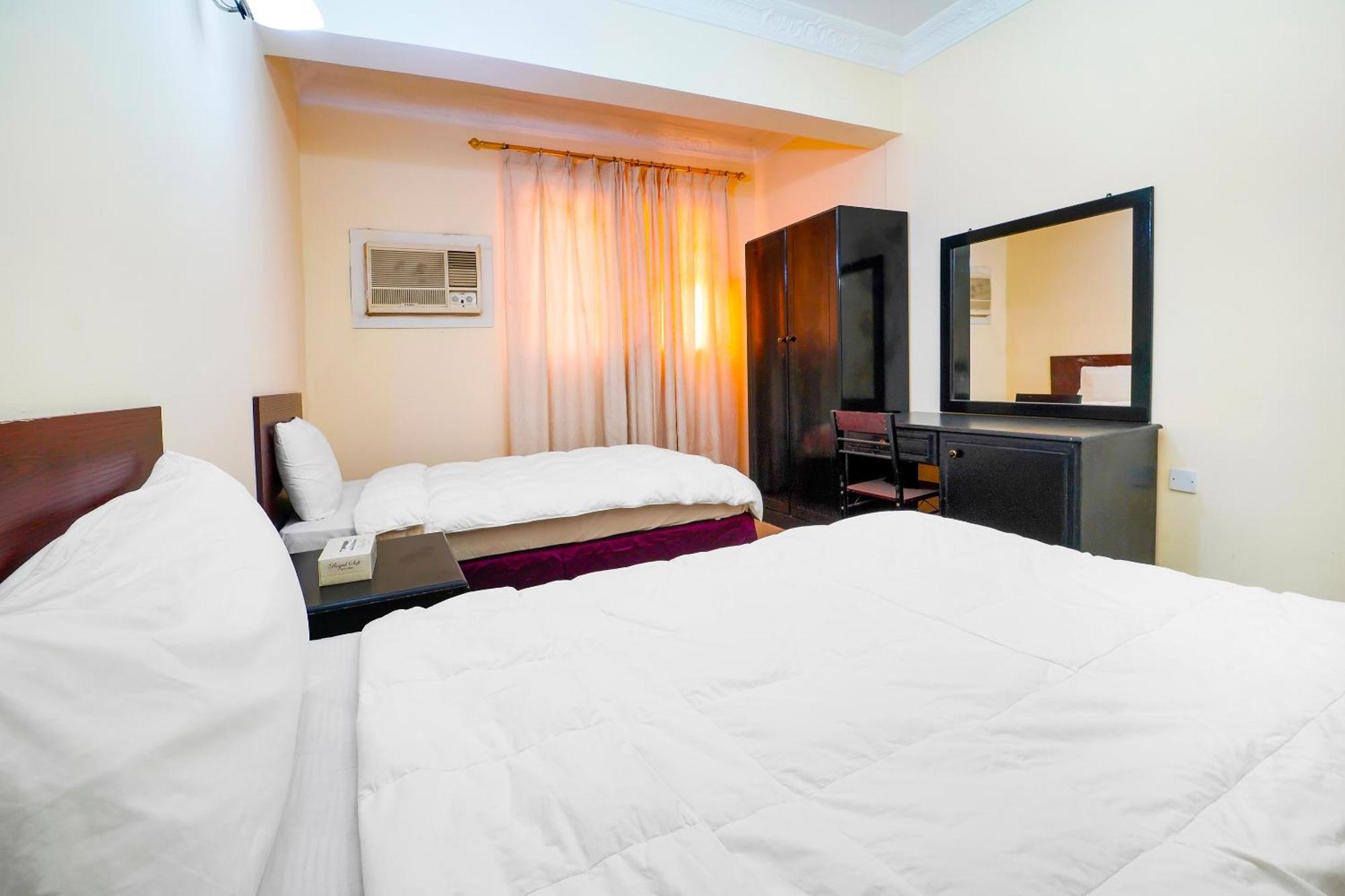 Oyo 124 Al Salam Palace Hotel マナーマ エクステリア 写真